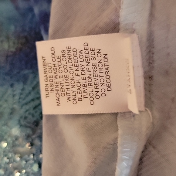 Ladies' medium tunic - Picture 8 of 8